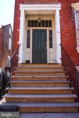 220 HIGH STREET - Photo 1