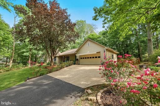 7370 WASHINGTON DRIVE - Photo 1
