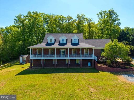 246 LAWSONS FARM CIRCLE - Photo 1