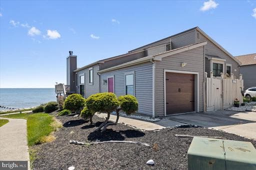 4014 BAND SHELL COURT - Photo 1