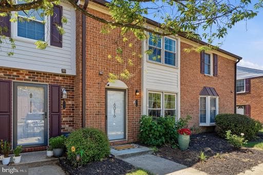 6016 INDEPENDENCE WAY - Photo 1