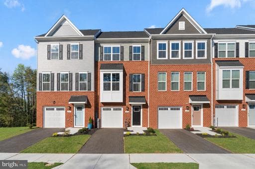103 SPRING GATE LN - Photo 1