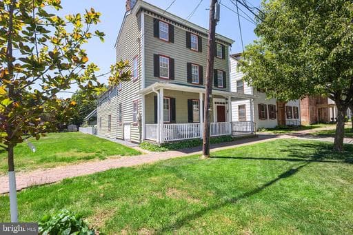 407 HIGH STREET - Photo 1