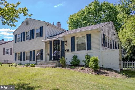 630 EDMONSTON DRIVE - Photo 1