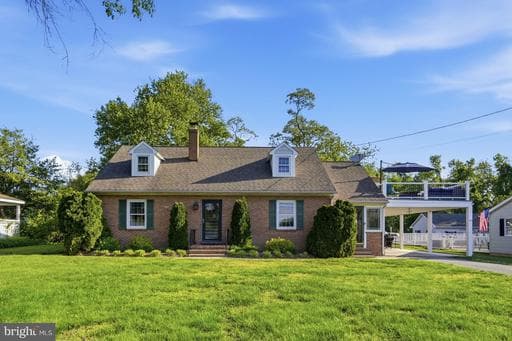 20916 BAYSIDE AVENUE - Photo 1