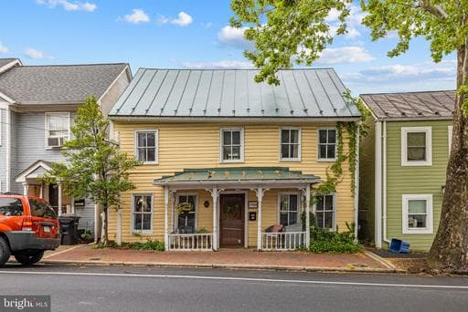 706 S CAMERON STREET - Photo 1