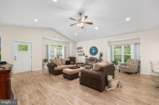 2602 LAKEVIEW PARKWAY - Photo 1