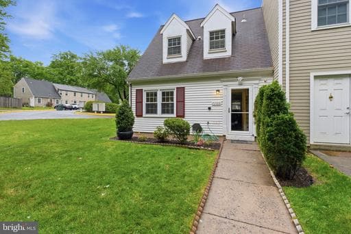 7709 MATISSE WAY - Photo 1
