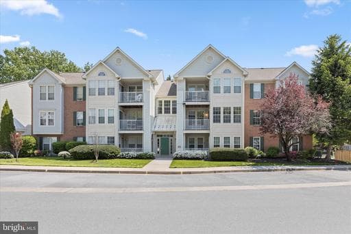 7907 VALLEY MANOR ROAD H - Photo 1