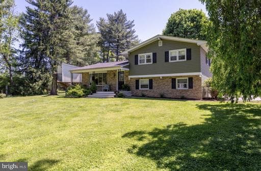 2701 BRINKLEIGH DRIVE - Photo 1