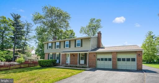 102 Deerwood Ct, Sterling, VA 20164-2110, United States - Photo 1