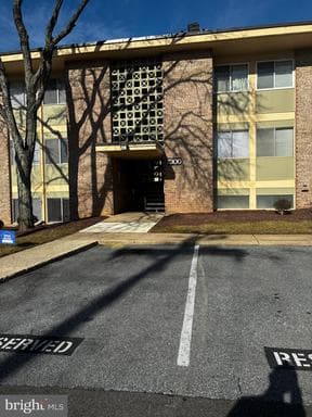 7300 DONNELL PLACE B-1 - Photo 1