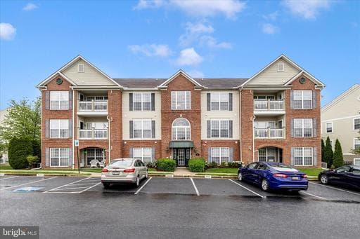 2505 SHELLEY CIRCLE 5-2C