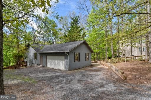 102 NORTHWOOD CIRCLE - Photo 1