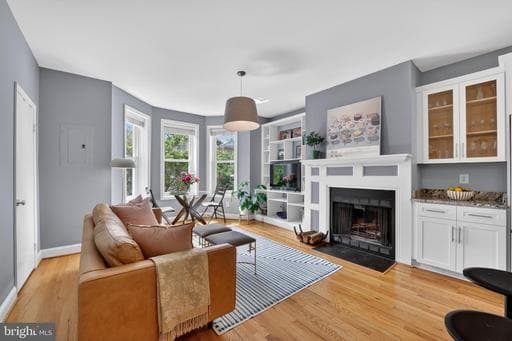 719 5TH STREET 3 - Photo 1