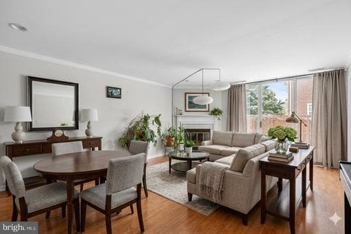 939 S Scott St, Arlington, VA 22204-4526, United States - Photo 1