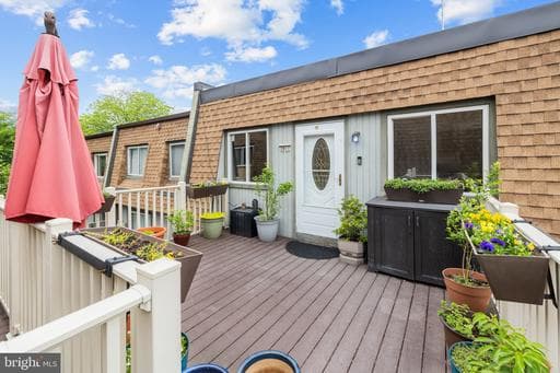 3911 MANZANITA PLACE E - Photo 1