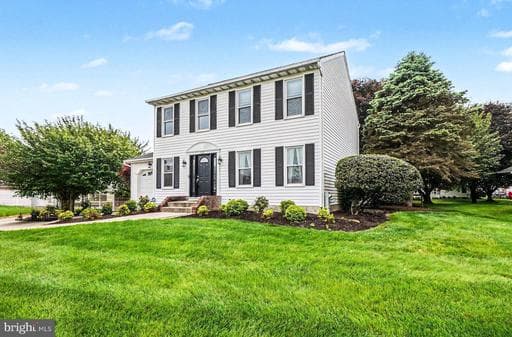 1562 BENTLEY CIRCLE - Photo 1