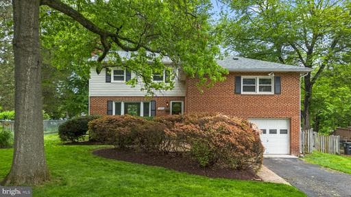 10242 Stratford Ave, Fairfax, VA 22030-2316, United States - Photo 1