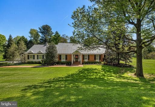 7715 RUXWOOD ROAD - Photo 1