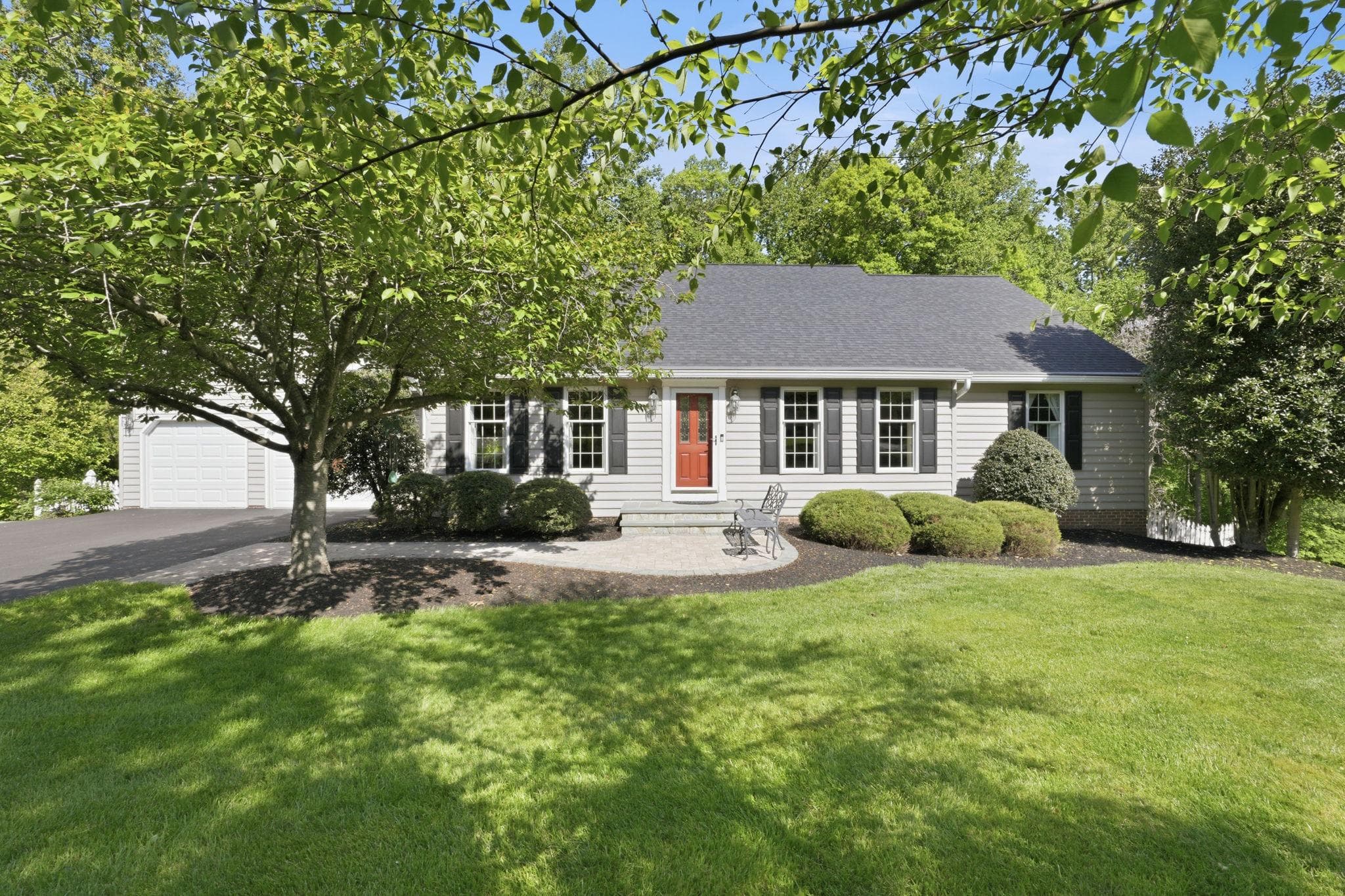 2829 THORNBROOK ROAD - Photo 1