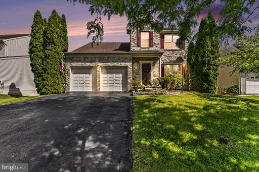 5 KAHL MANOR COURT - Photo 1