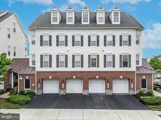 14602 Shelford Way, Gainesville, VA 20155-6231, United States - Photo 1