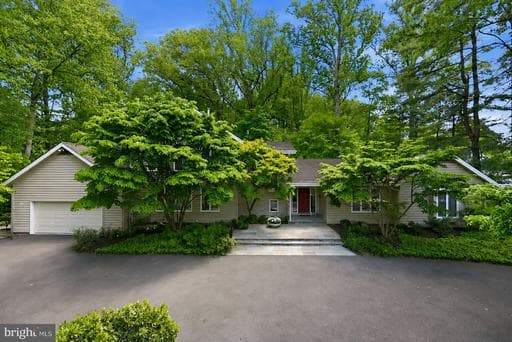 11815 BEEKMAN PLACE - Photo 1