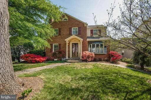 8519 Hazelwood Dr, Bethesda, MD 20814-1407, United States - Photo 1