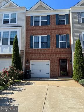 708 BUNKER LANE - Photo 1