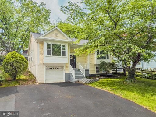 5 TRIPOLEY COURT - Photo 1