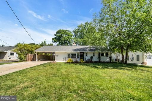 7418 BLACKFORD STREET - Photo 1