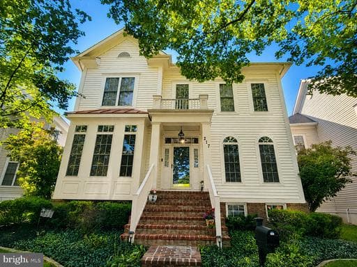 217 WATKINS CIRCLE - Photo 1