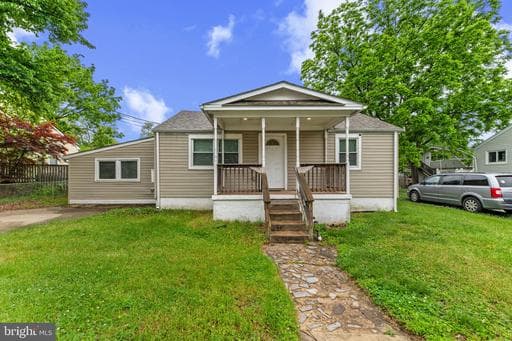 202 1ST AVENUE - Photo 1