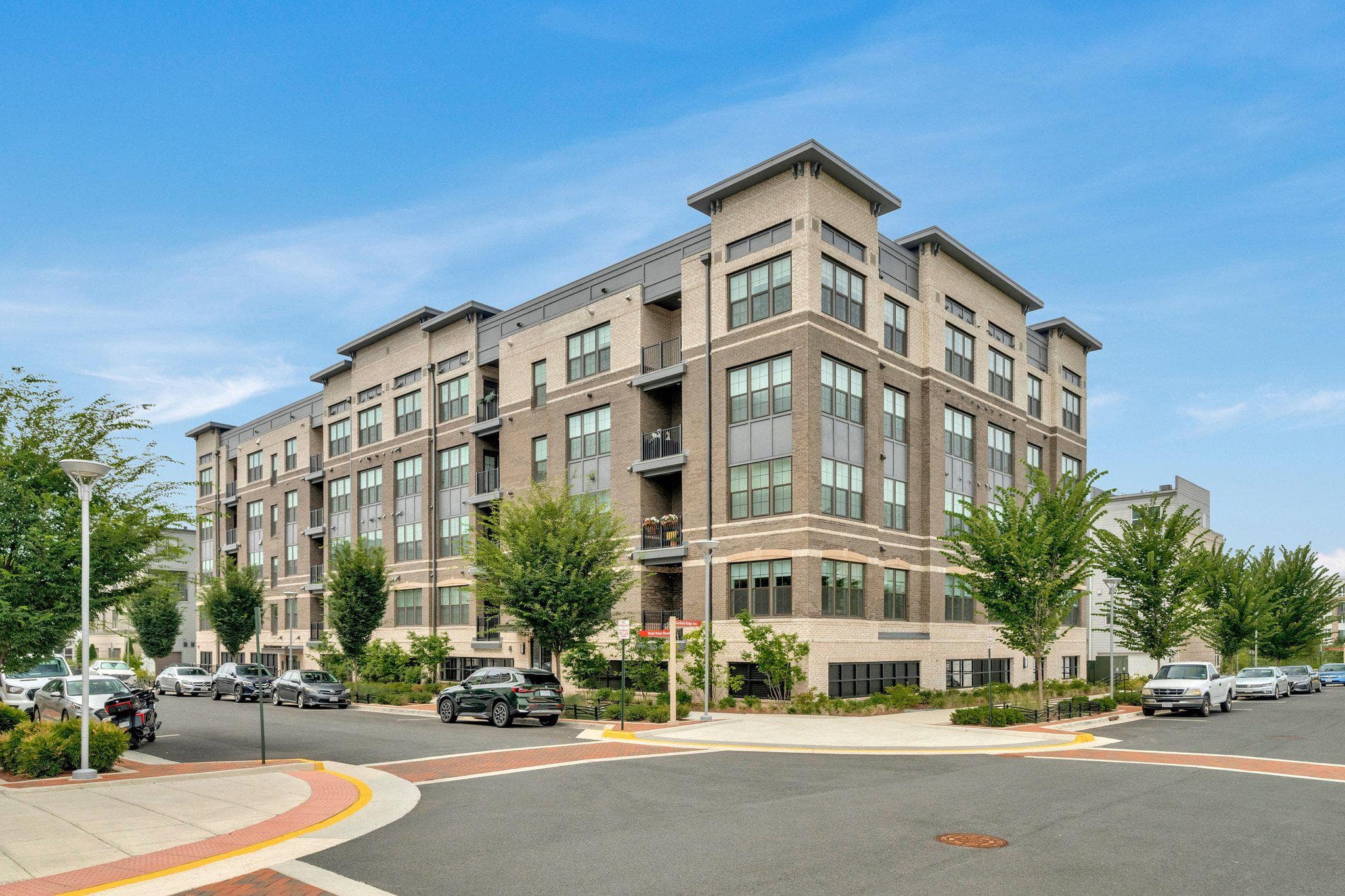 2320 FIELD POINT ROAD 4-102 - Photo 1