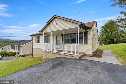 363 CRIM DRIVE - Photo 1