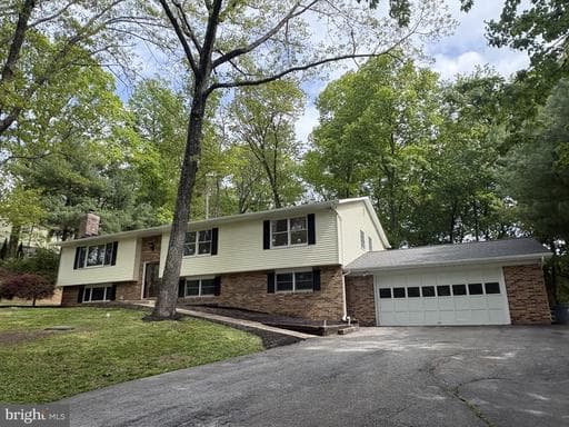 5685 French Ave, Sykesville, MD 21784-9010, United States - Photo 1