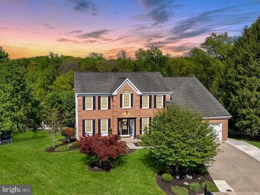 906 FEATHERSTONE COURT - Photo 1