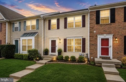 767 SHALLOW RIDGE COURT - Photo 1