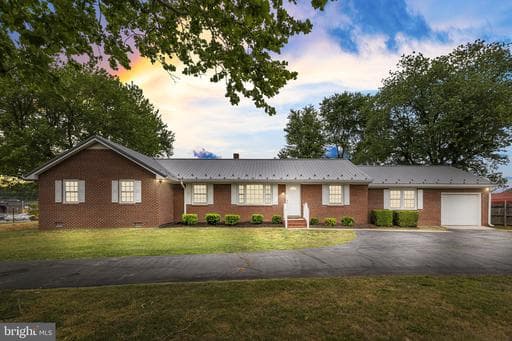 8267 KINGS HIGHWAY - Photo 1
