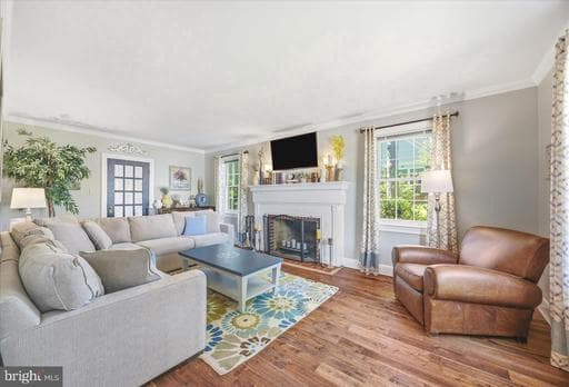 503 FOREST VIEW ROAD - Photo 1
