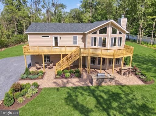 600 HIGHRIDGE ROAD - Photo 1