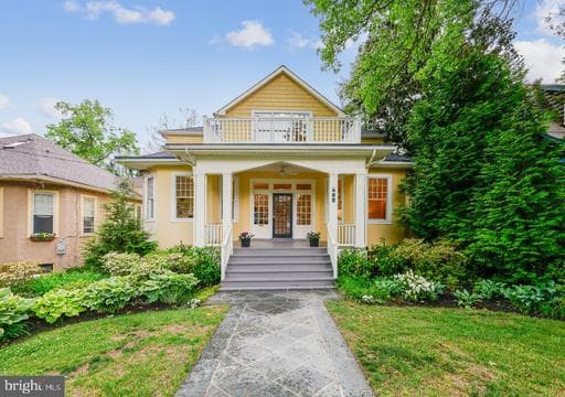 112 QUINCY STREET - Photo 1