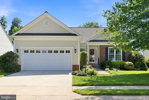 9 LINDEN COURT - Photo 1