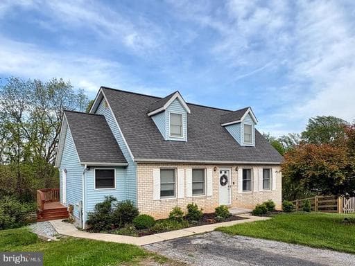 423 LONDON COURT - Photo 1