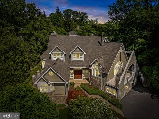 1216 BERWICK ROAD - Photo 1