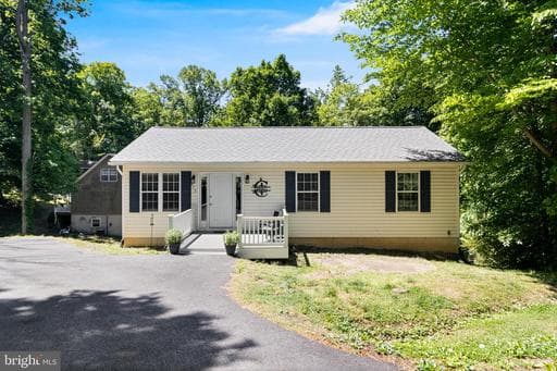 615 FLINT COURT - Photo 1