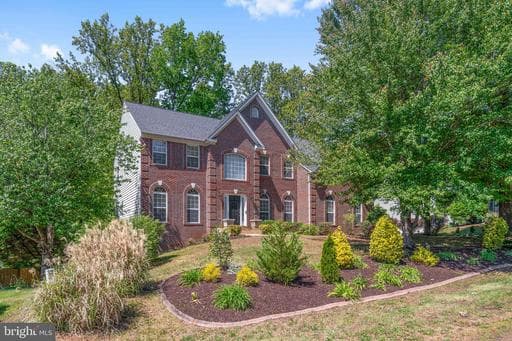 795 Winterberry Dr, Fredericksburg, VA 22405-2055, United States - Photo 1