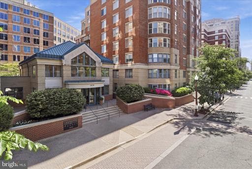 3830 9TH STREET 504W - Photo 1