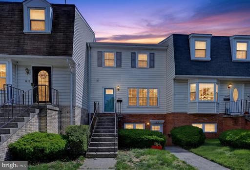 1610 E BANCROFT LANE - Photo 1